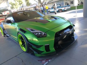 Может ли упаковка транспортного средства повредить краску транспортного средства?